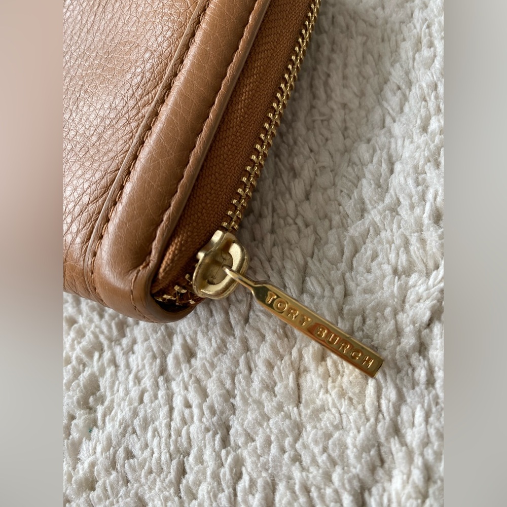 Tory Burch Cognac Brown Amanda Crossbody Bag and Matching Wallet! - Picture 8 of 12
